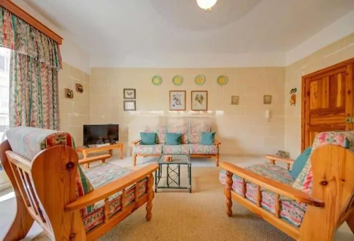An Excellent Getaway Choice, In The Midst Of Qbajjar And Marsalforn Bay! * Zebbug (Gozo)
