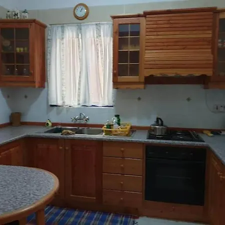 An Excellent Getaway Choice, In The Midst Of Qbajjar And Marsalforn Bay! Apartment Zebbug (Gozo)